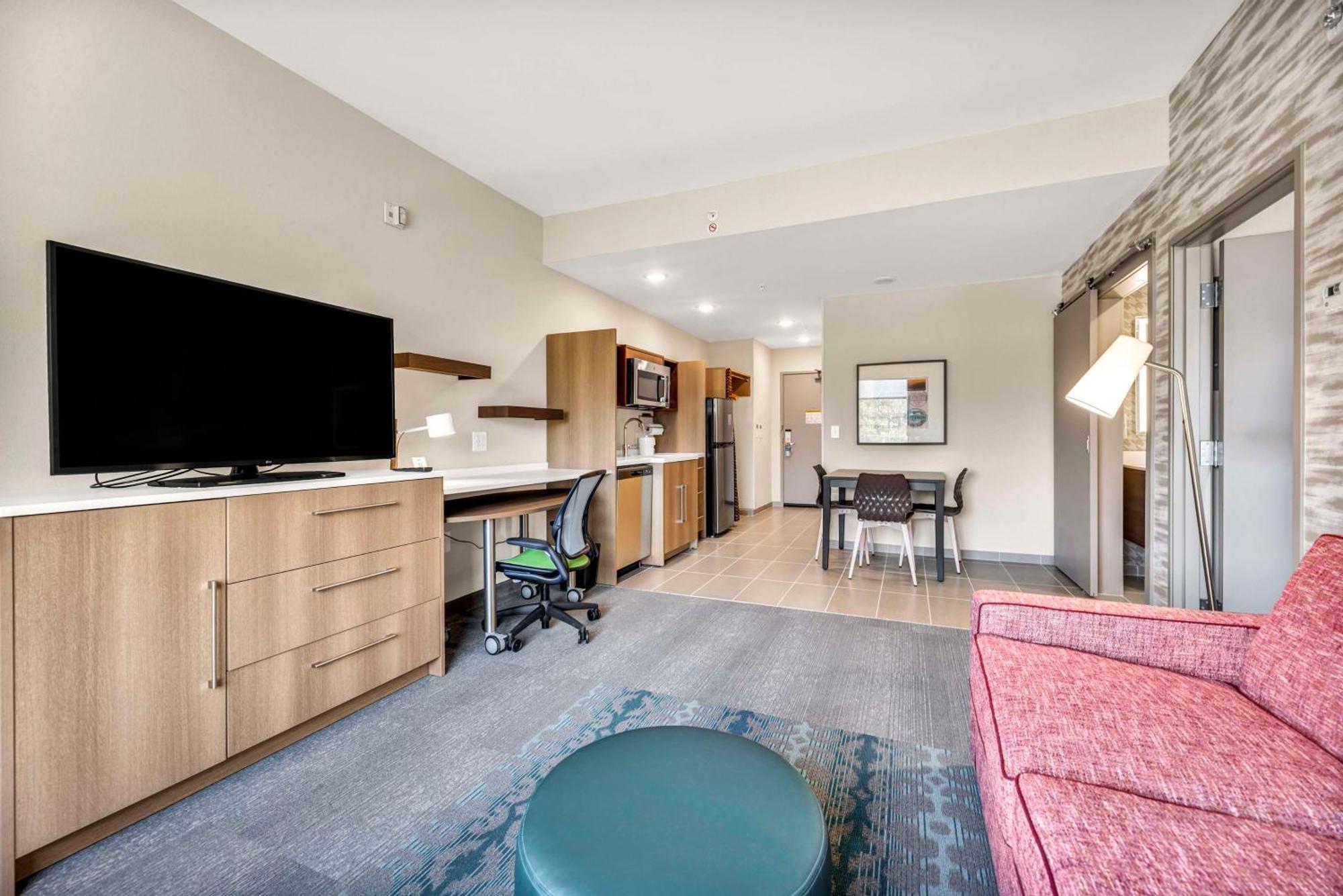 Home2 Suites By Hilton Raleigh West Lenovo Center Exterior photo