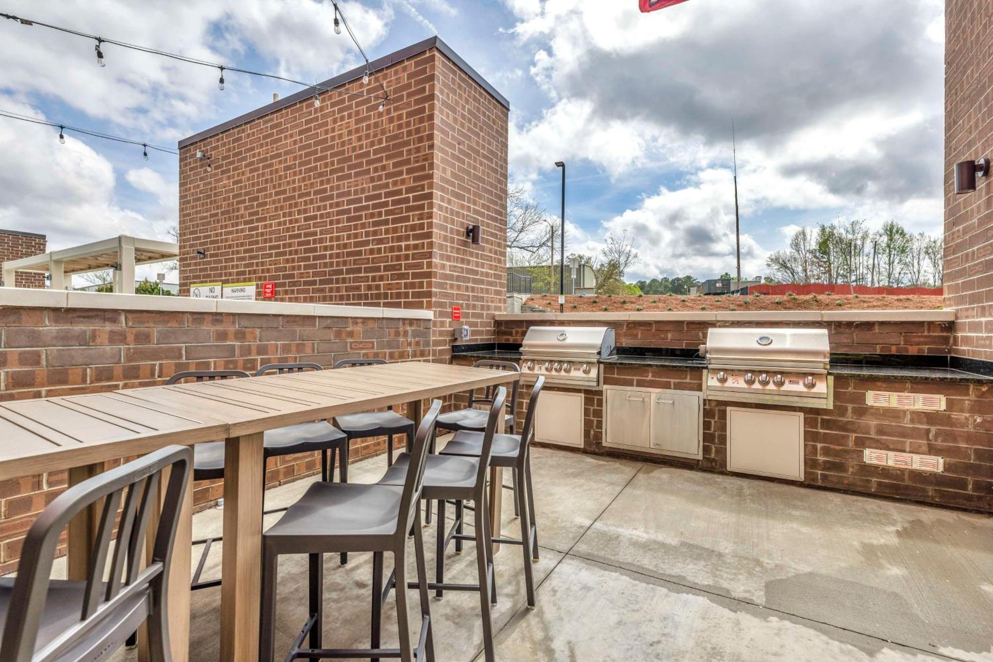Home2 Suites By Hilton Raleigh West Lenovo Center Exterior photo